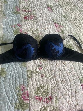 Victoria's Secret Black and Navy Lace Push-Up Bra